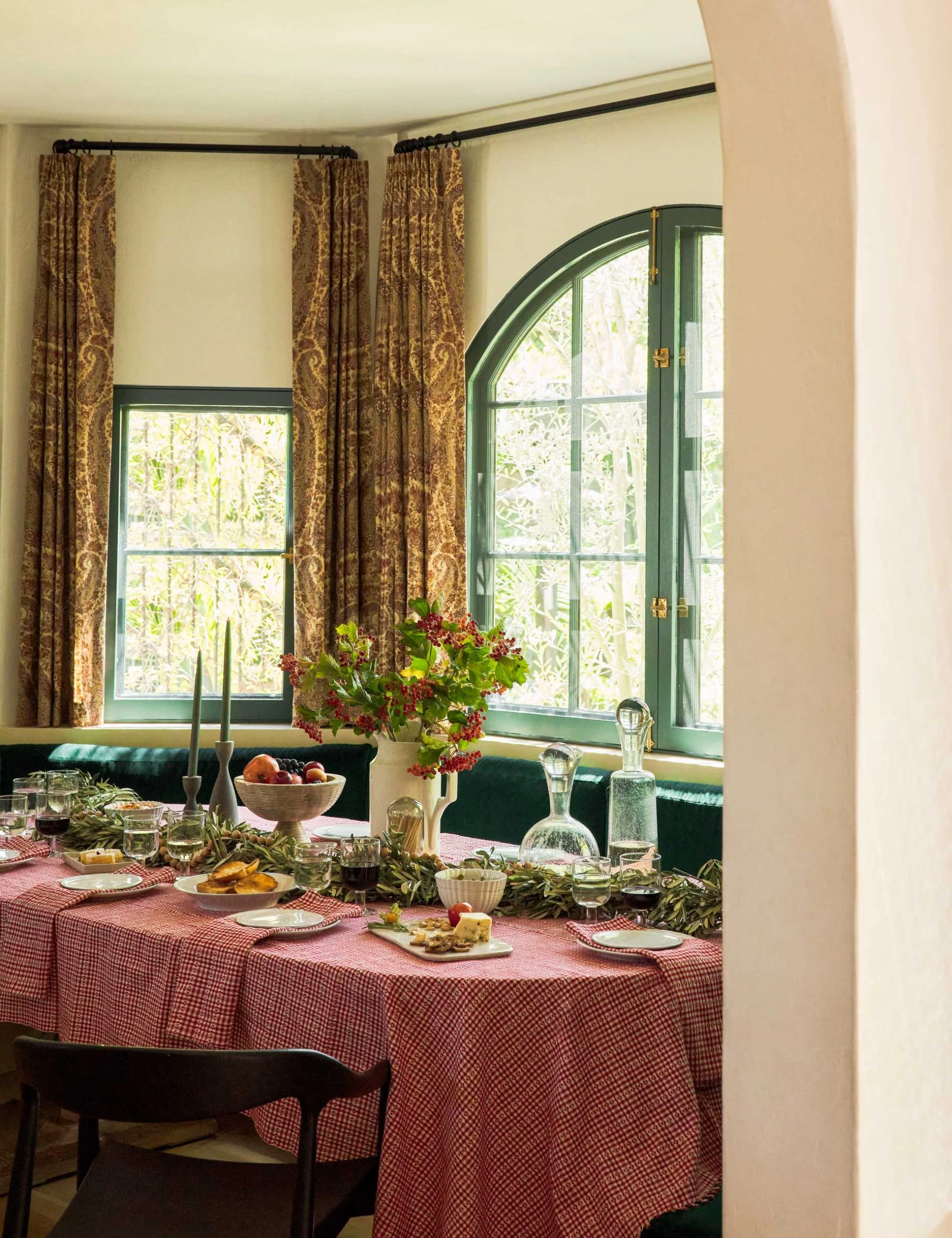 Soho Tablecloth By Heather Taylor Home - Image 2