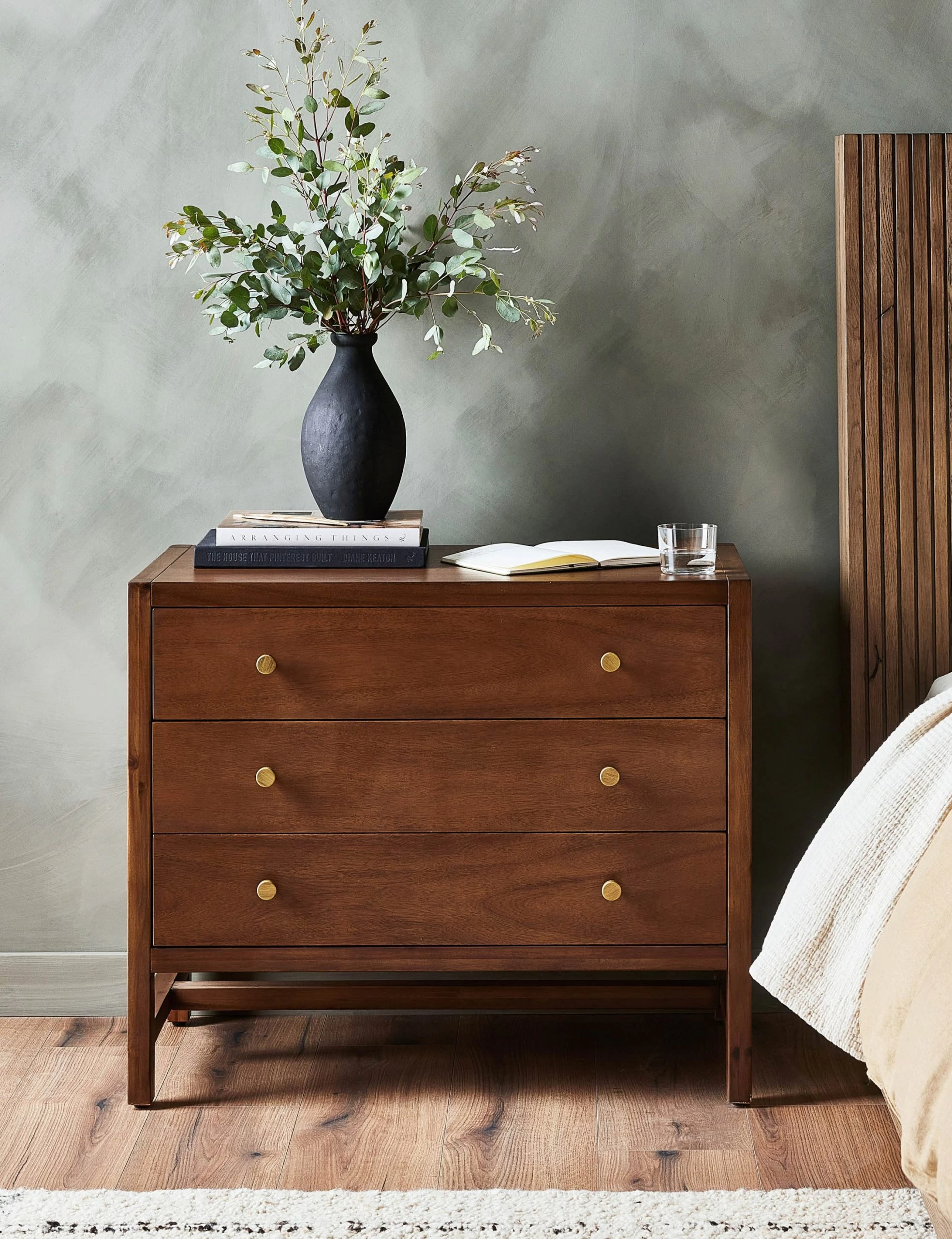 Hardison Nightstand - Image 2