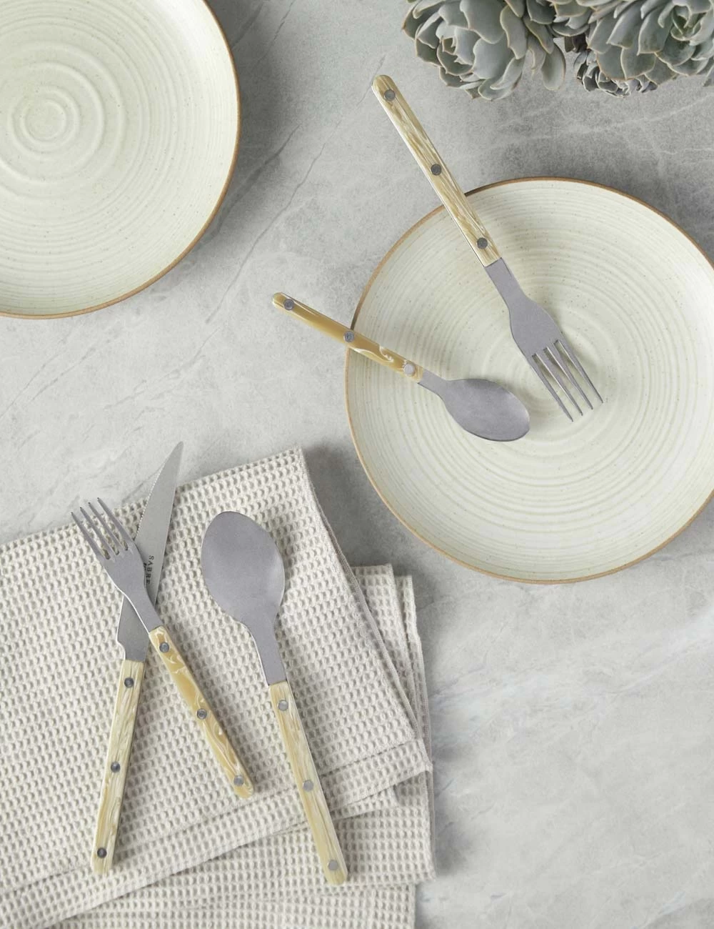 Bistrot Flatware 5-Piece Set By Sabre - Image 4