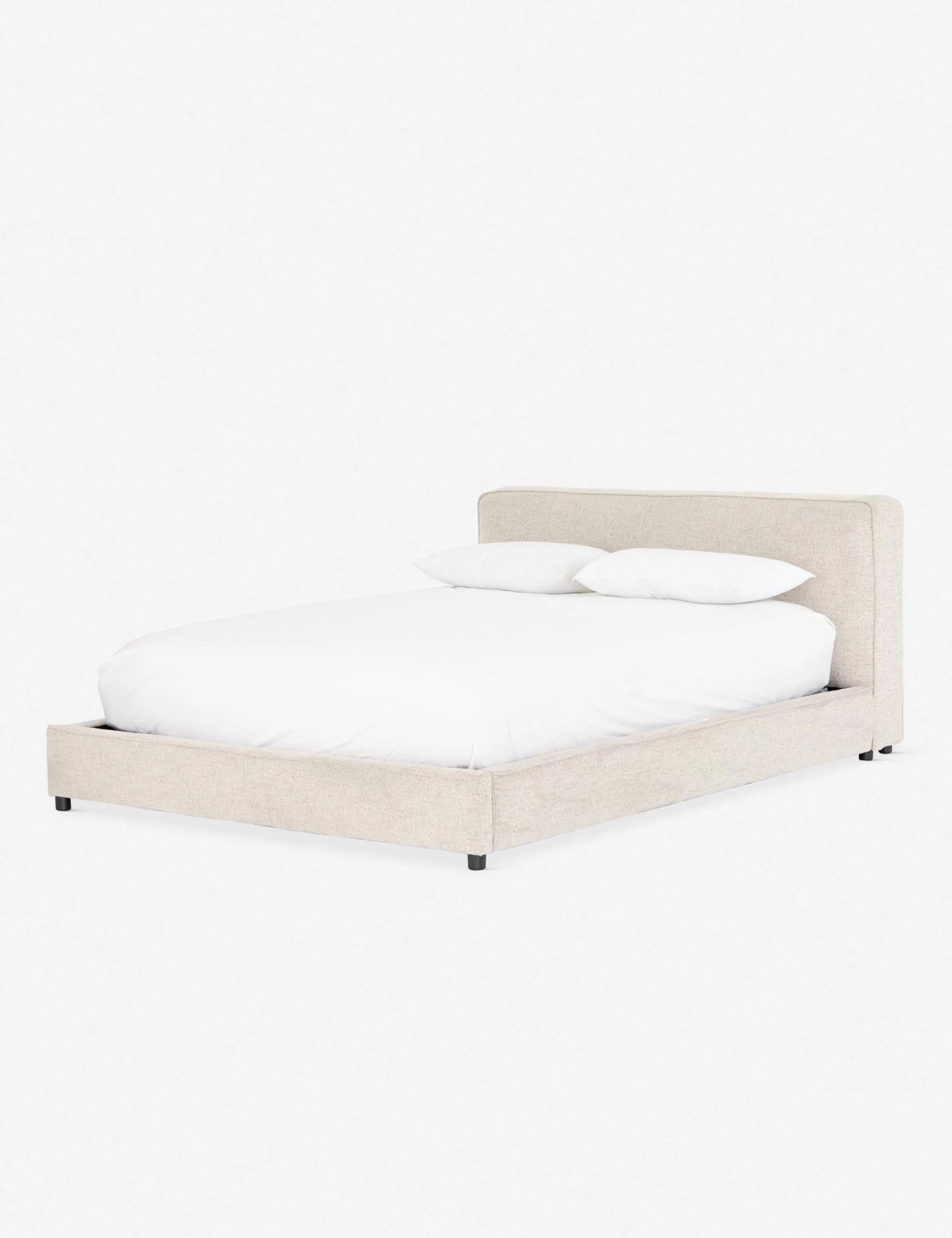 Clario Bed - Image 2